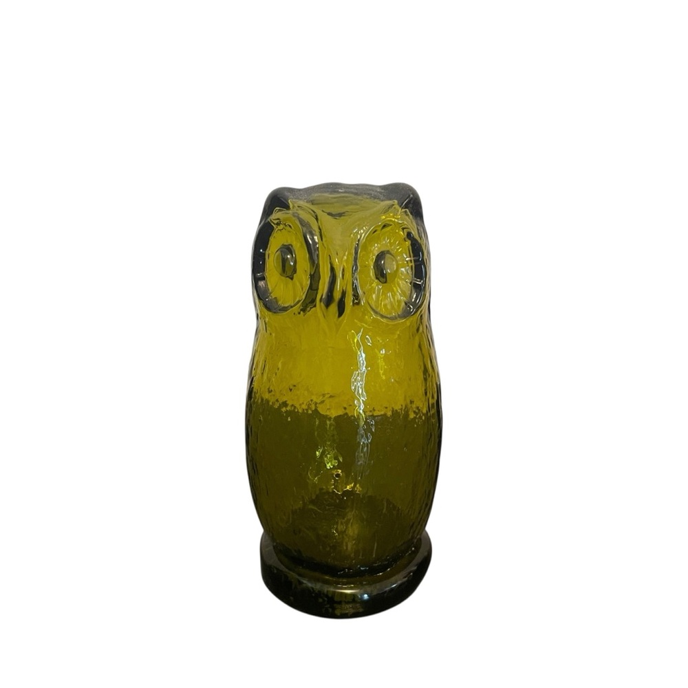 Vintage‎ Pilgrim Art Glass Owl Figurine in Avocado Green Retro 70's